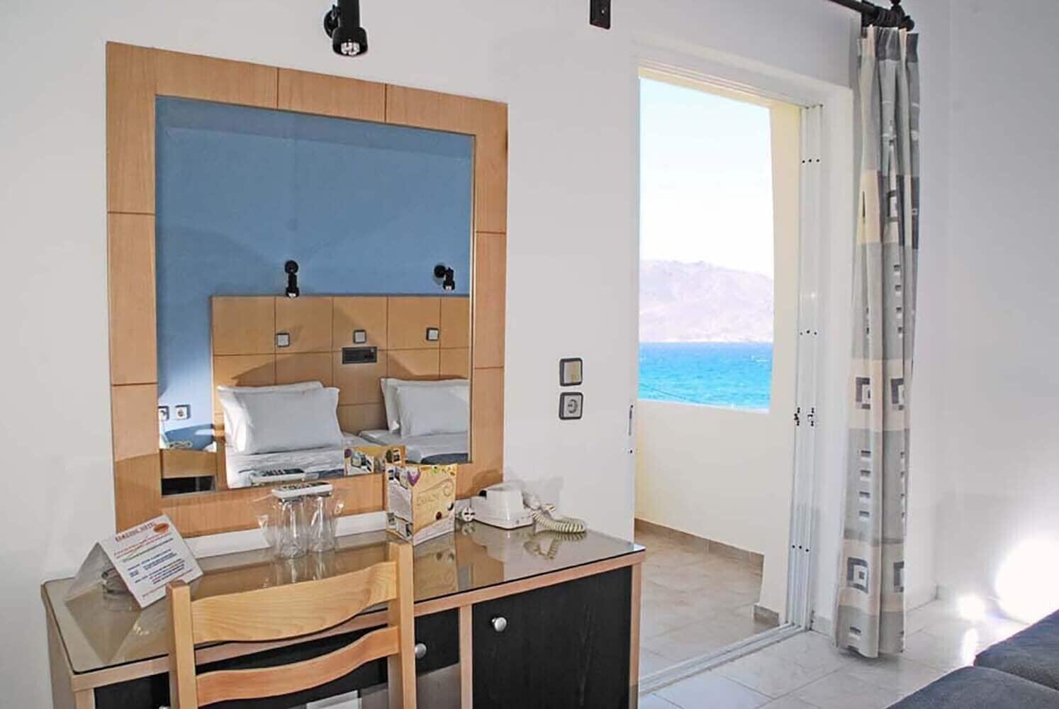 Ermioni Beach Paralia Kourna Luaran gambar