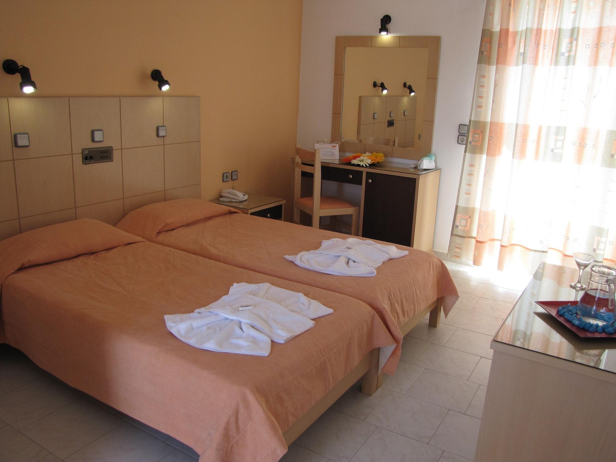 Ermioni Beach Paralia Kourna Luaran gambar
