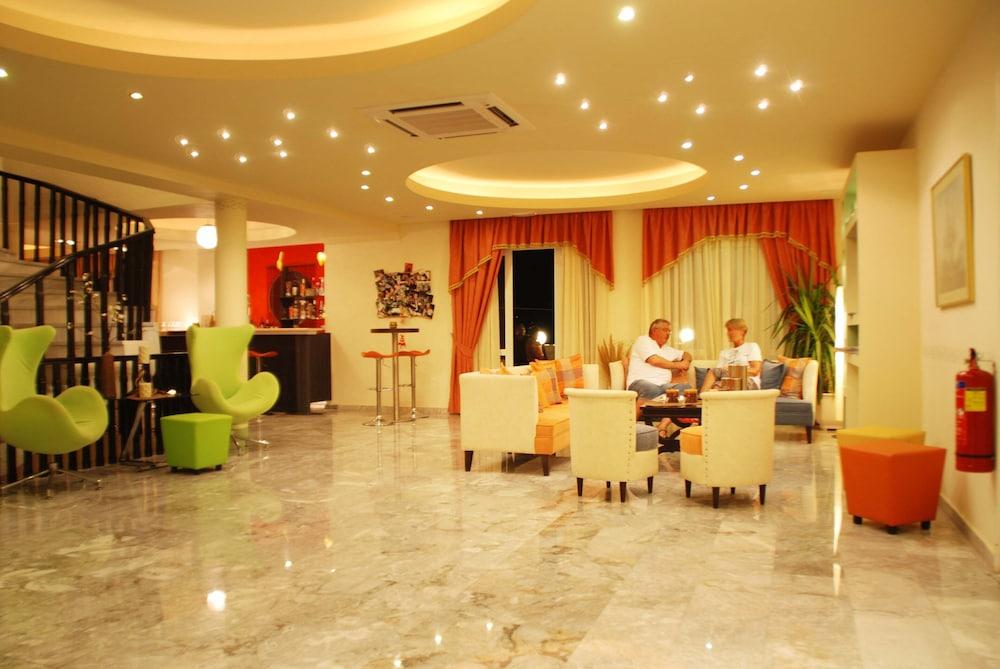 Ermioni Beach Paralia Kourna Luaran gambar
