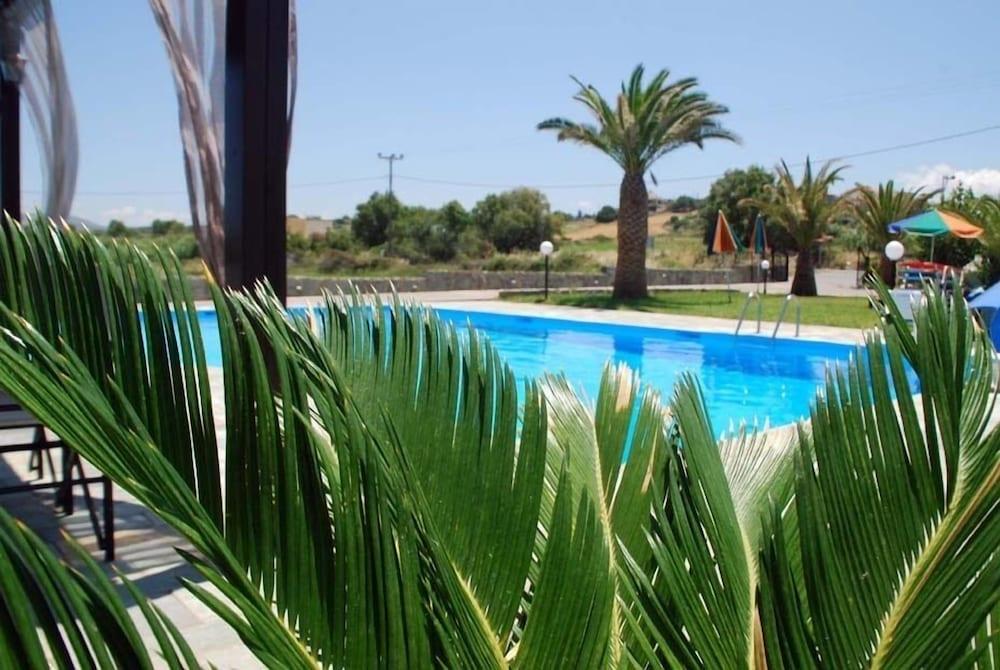 Ermioni Beach Paralia Kourna Luaran gambar
