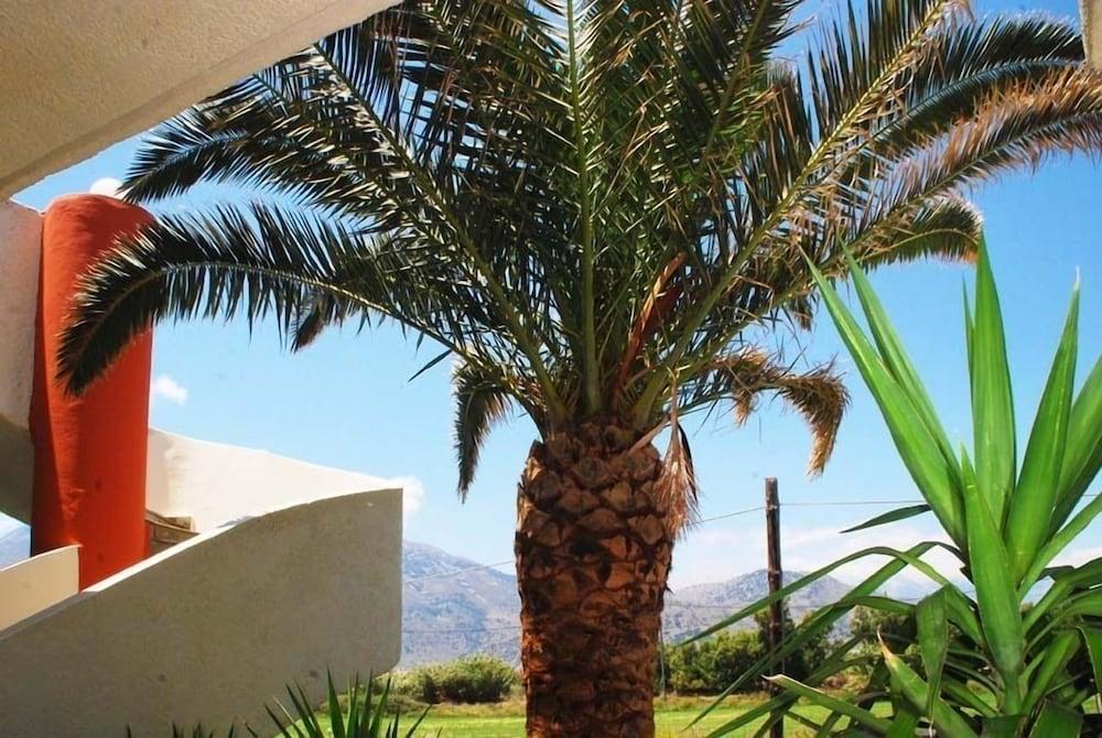 Ermioni Beach Paralia Kourna Luaran gambar